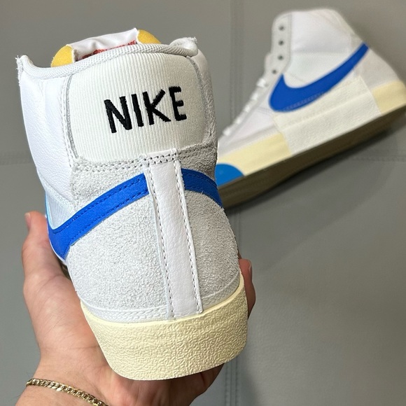 NWT NIKE BLAZER MID BLUE - Picture 3 of 3